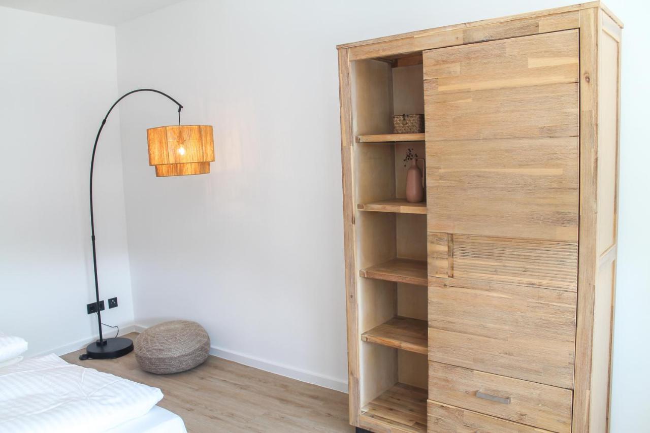 African-Style Apartment - Stadtnah, Parkplatz, E-Ladestation Fuer Auto & Fahrraeder, Gitterbox Fuer Fahrraeder, Fitnessstudio Coblence Extérieur photo