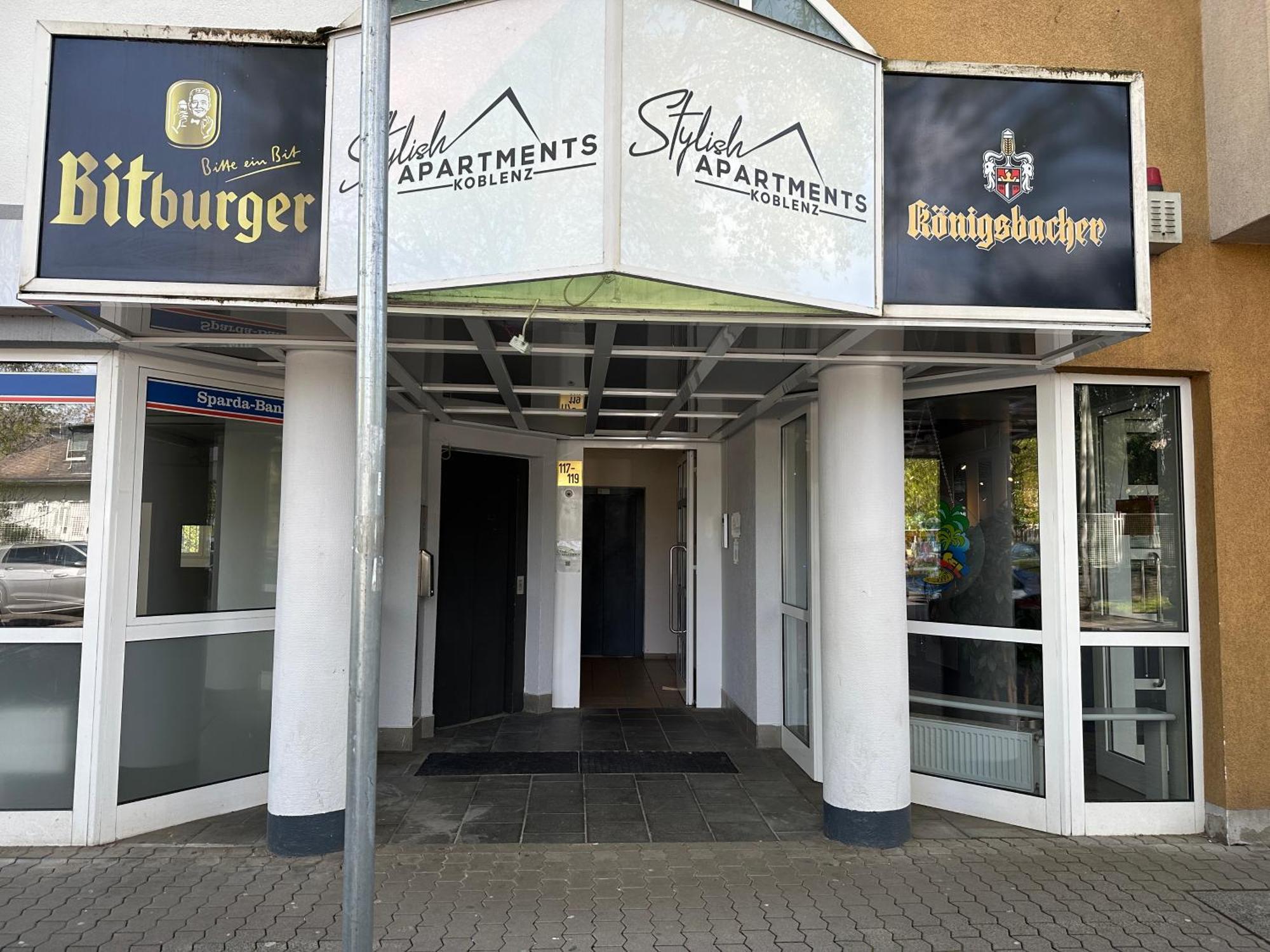 African-Style Apartment - Stadtnah, Parkplatz, E-Ladestation Fuer Auto & Fahrraeder, Gitterbox Fuer Fahrraeder, Fitnessstudio Coblence Extérieur photo